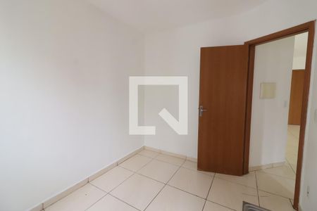 Quarto 2 de apartamento para alugar com 2 quartos, 54m² em Padroeira, Osasco