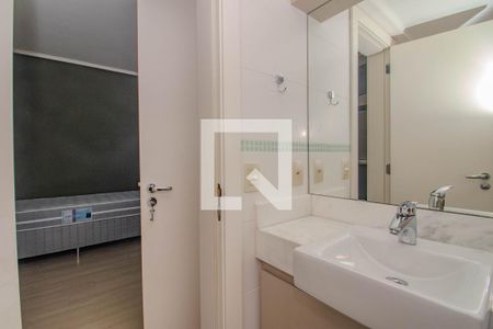 Banheiro da Suíte 1 de apartamento para alugar com 3 quartos, 204m² em Auxiliadora, Porto Alegre