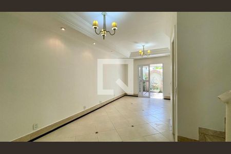 Foto 04 de casa de condomínio à venda com 3 quartos, 96m² em Jardim Regina Alice, Barueri