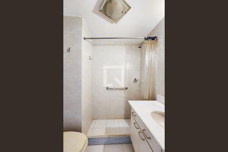 Banheiro da Suíte 1 de apartamento para alugar com 2 quartos, 70m² em Maracanã, Rio de Janeiro