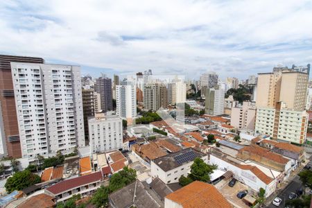 Sala vista de apartamento à venda com 3 quartos, 175m² em Vila Itapura, Campinas