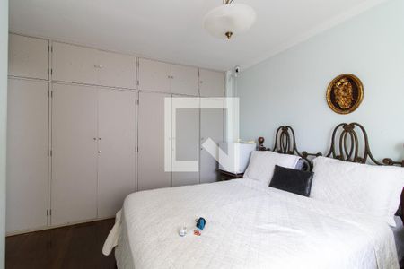 Suite de apartamento à venda com 3 quartos, 175m² em Vila Itapura, Campinas