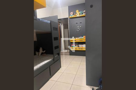 Quarto de casa para alugar com 4 quartos, 300m² em Vila Virginia, Itaquaquecetuba