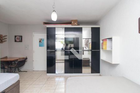 Sala/Quarto de apartamento para alugar com 1 quarto, 32m² em Partenon, Porto Alegre