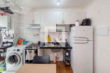 Cozinha e Área de Serviço de apartamento para alugar com 2 quartos, 35m² em Vila Independencia, São Paulo