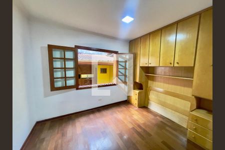 Foto 24 de casa à venda com 3 quartos, 195m² em Jardim dos Camargos, Barueri