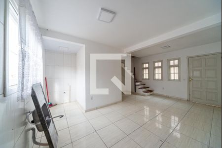 Sala/Cozinha de casa de condomínio para alugar com 2 quartos, 55m² em Jardim Krahe, Viamão