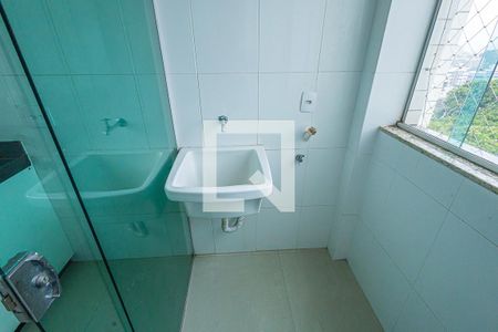 area de serviço de apartamento à venda com 3 quartos, 73m² em Santa Rosa, Belo Horizonte