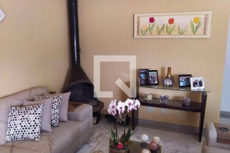 Casa à venda com 3 quartos, 185m² em Residencial Dois (Tambore), Santana de Parnaíba