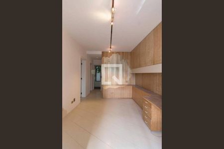 Casa à venda com 4 quartos, 780m² em Alphaville Industrial, Barueri