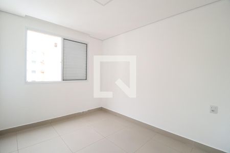 Apartamento para alugar com 2 quartos, 53m² em Jardim Inconfidência, Uberlândia