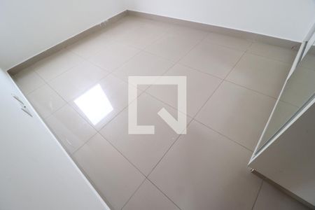Apartamento para alugar com 2 quartos, 53m² em Jardim Inconfidência, Uberlândia