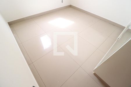 Apartamento para alugar com 2 quartos, 53m² em Jardim Inconfidência, Uberlândia