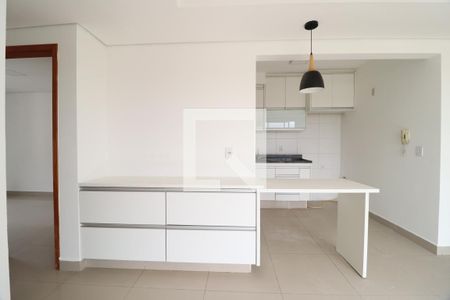Apartamento para alugar com 2 quartos, 53m² em Jardim Inconfidência, Uberlândia
