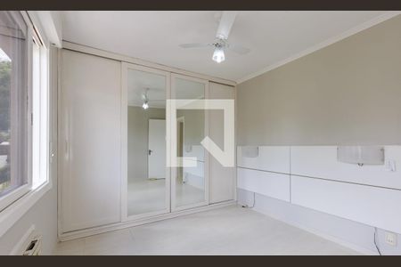 Quarto de apartamento à venda com 2 quartos, 70m² em Jardim do Salso, Porto Alegre