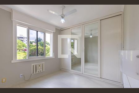 Quarto de apartamento à venda com 2 quartos, 70m² em Jardim do Salso, Porto Alegre