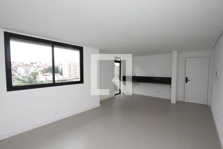 Apartamento à venda com 2 quartos, 67m² em Grajaú, Belo Horizonte