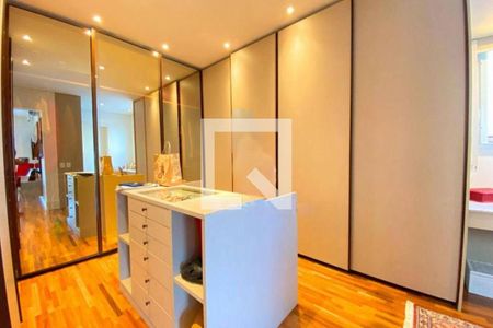 Casa à venda com 4 quartos, 480m² em Tamboré, Santana de Parnaíba