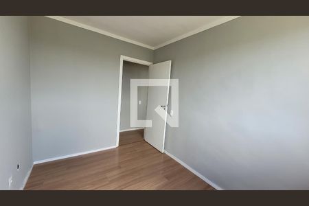 Quarto 01 de apartamento para alugar com 2 quartos, 42m² em Jardim das Oliveiras, Itaquaquecetuba
