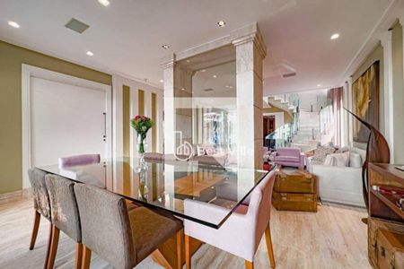 Casa à venda com 4 quartos, 600m² em Alphaville, Santana de Parnaíba