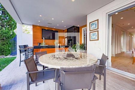 Casa à venda com 4 quartos, 600m² em Alphaville, Santana de Parnaíba