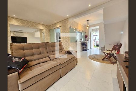 Sala de casa de condomínio para alugar com 3 quartos, 150m² em Alto da Boa Vista, São Paulo