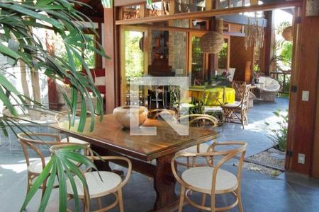 Casa à venda com 5 quartos, 720m² em Residencial Tres (Alphaville), Santana de Parnaíba