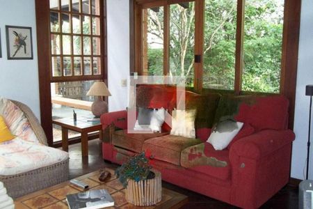 Casa à venda com 5 quartos, 720m² em Residencial Tres (Alphaville), Santana de Parnaíba