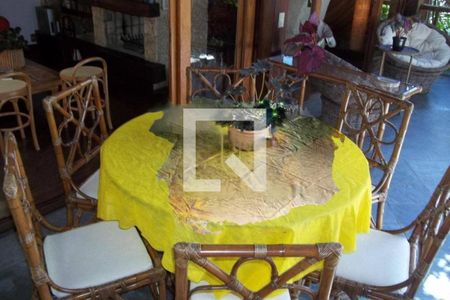 Casa à venda com 5 quartos, 720m² em Residencial Tres (Alphaville), Santana de Parnaíba