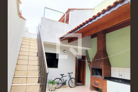 Escada de casa à venda com 4 quartos, 193m² em Jardim Las Vegas, São Bernardo do Campo