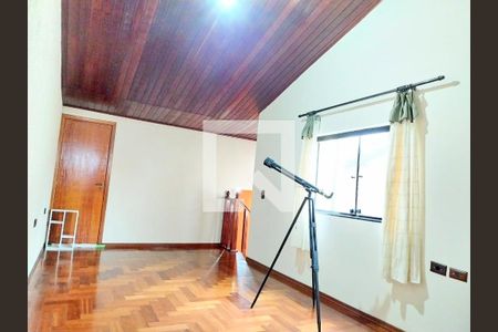 Corredor de casa à venda com 4 quartos, 193m² em Jardim Las Vegas, São Bernardo do Campo