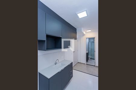 Sala, cozinha e área de serviço de apartamento para alugar com 2 quartos, 35m² em Jardim Pereira Leite, São Paulo