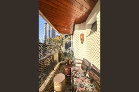 Varanda da Sala de apartamento à venda com 4 quartos, 123m² em Vila Regente Feijó, São Paulo