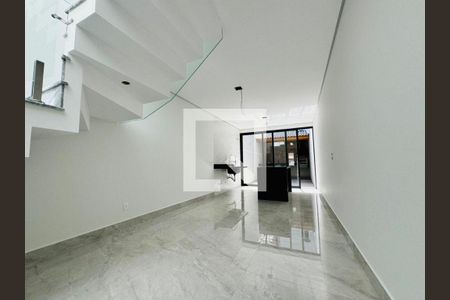 Casa à venda com 3 quartos, 135m² em Campo Grande, São Paulo