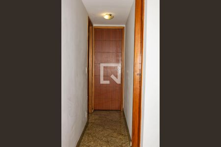 Corredor de apartamento à venda com 3 quartos, 68m² em Engenho de Dentro, Rio de Janeiro