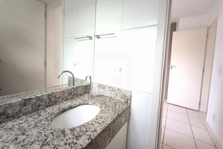 Banheiro Suíte de apartamento para alugar com 2 quartos, 55m² em Jardim Nova Europa, Campinas