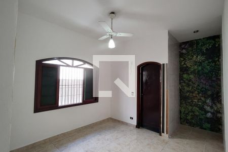 Suite de casa para alugar com 2 quartos, 69m² em Maracanã, Praia Grande