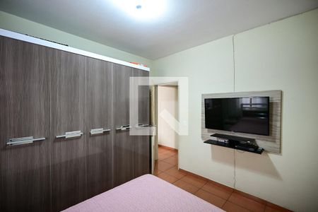 Quarto 1 de casa para alugar com 2 quartos, 114m² em Jardim Santa Cecilia, Taboão da Serra