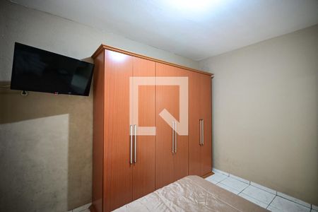 Quarto 1 de casa para alugar com 2 quartos, 112m² em Jardim Santa Cecilia, Taboão da Serra