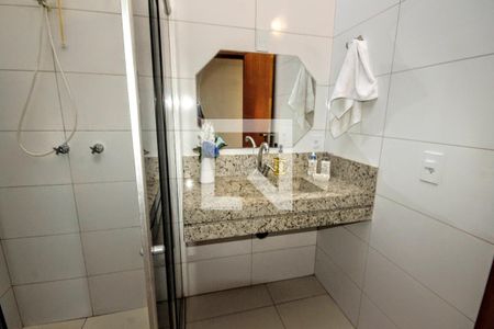 banheiro 1 de casa à venda com 5 quartos, 390m² em Bandeirantes (pampulha), Belo Horizonte