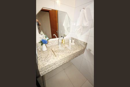 banheiro 1 de casa à venda com 5 quartos, 390m² em Bandeirantes (pampulha), Belo Horizonte