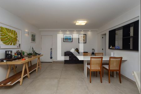 Sala de apartamento à venda com 3 quartos, 135m² em Perdizes, São Paulo