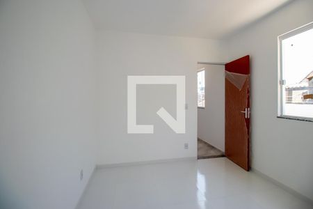 Quarto 2 de casa de condomínio para alugar com 2 quartos, 55m² em Olaria, Rio de Janeiro