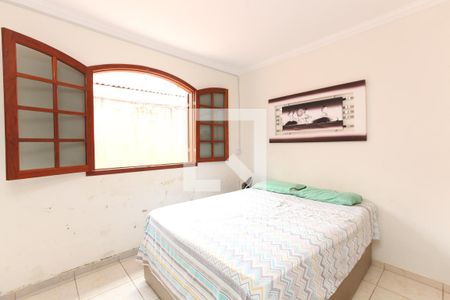 Casa à venda com 3 quartos, 200m² em Lindéia, Contagem
