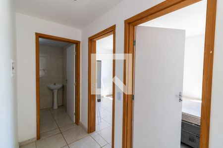 Corredor de apartamento para alugar com 2 quartos, 45m² em Restinga, Porto Alegre