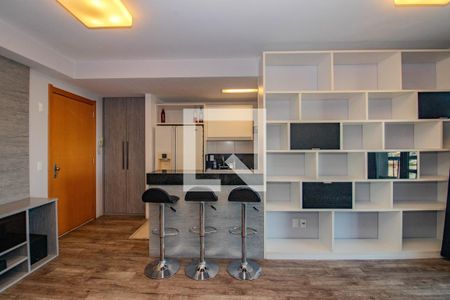 Sala de apartamento para alugar com 1 quarto, 56m² em Petrópolis, Porto Alegre