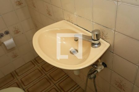 Lavabo de casa para alugar com 2 quartos, 186m² em Parque Esmeralda, São Paulo