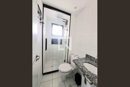 Banheiro de apartamento para alugar com 2 quartos, 43m² em Km 18, Osasco