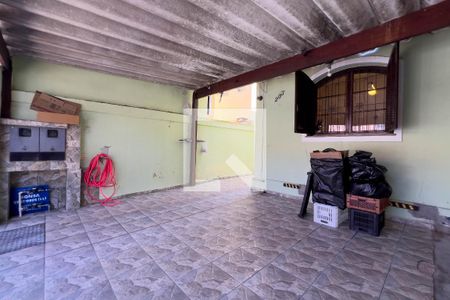 Casa à venda com 236m², 4 quartos e 2 vagasGaragem