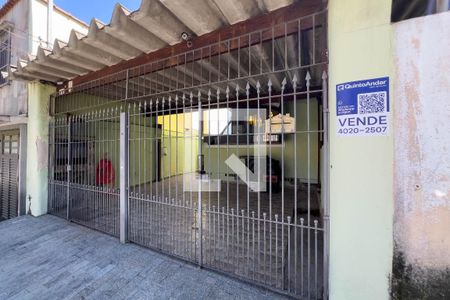 Casa à venda com 236m², 4 quartos e 2 vagasFachada